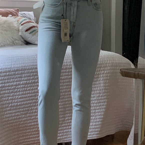 Levis Wedgie Straight Leg Jeans - Picture 2 of 8